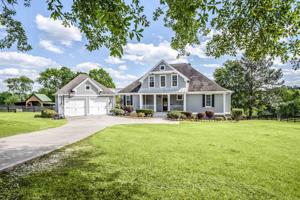 100 WALKING HORSE LANE