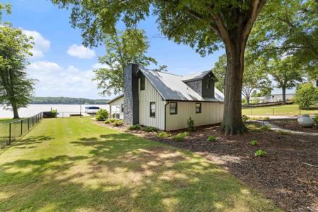 1601 ARROWHEAD ROAD