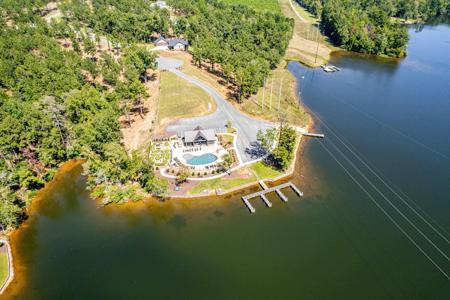 302 WIND ROCK RIDGE