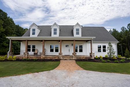 1370 HOWARD LEWIS ROAD