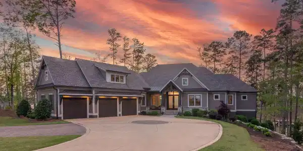 2751 LINGER LONGER DRIVE