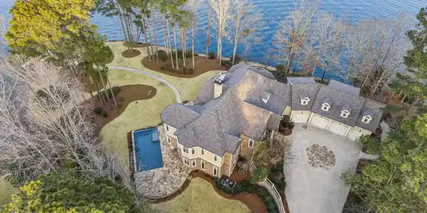 1080 PROSPERITY POINTE