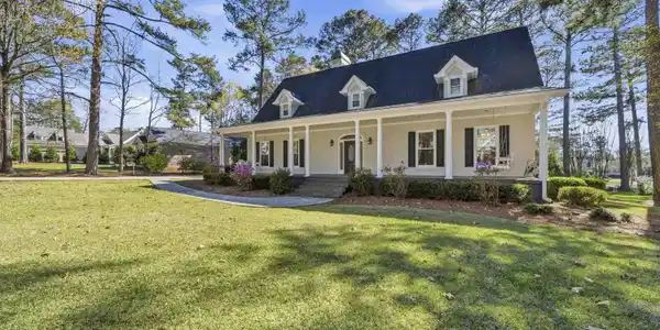 1811 SNUG HARBOR DRIVE