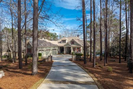 1050 MONTGOMERY DRIVE