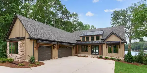264 LOCH WAY