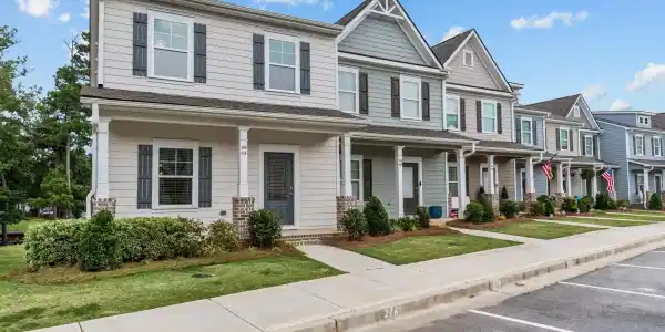 104 CRANE LANE