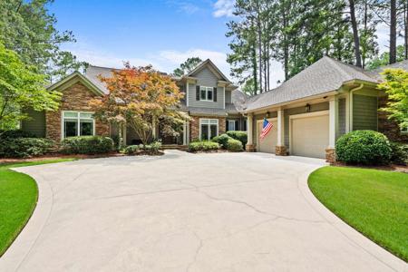 1221 LAKE CLUB DRIVE
