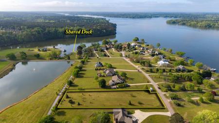 1420 OCONEE HEIGHTS DRIVE
