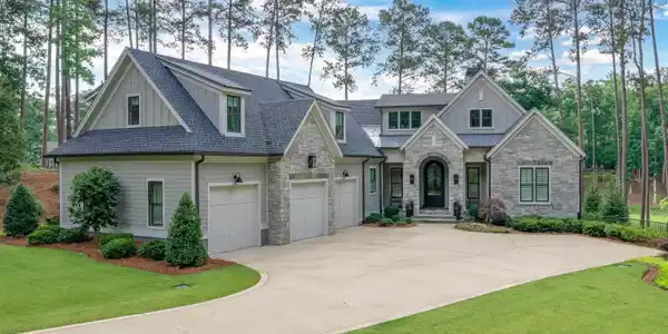 1050 WOODHAM CREEK