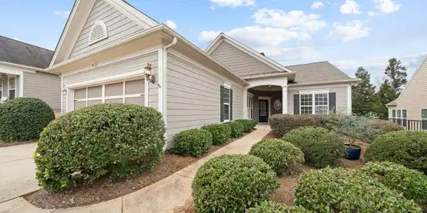 1011 CREEKWOOD PLACE