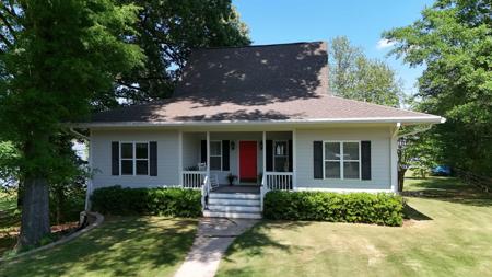 1580 SHADY OAK LANE