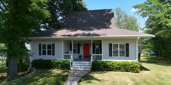 1580 SHADY OAK LANE