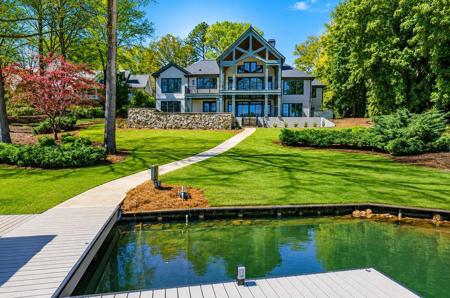 136 BARRINGTON HALL DRIVE