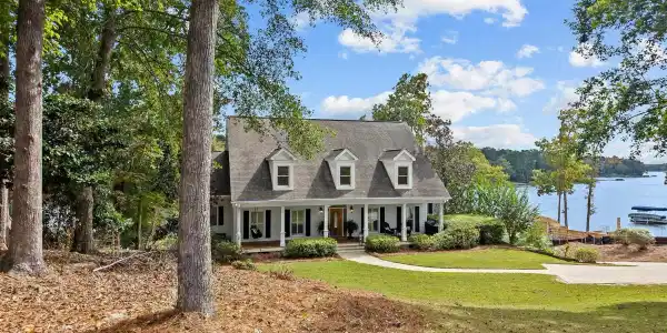1651 LIGHTHOUSE CIRCLE