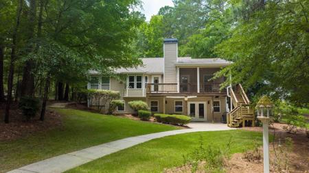 119 LULLWATER LANE