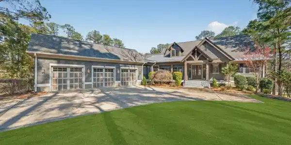 1021 SWIFT CREEK