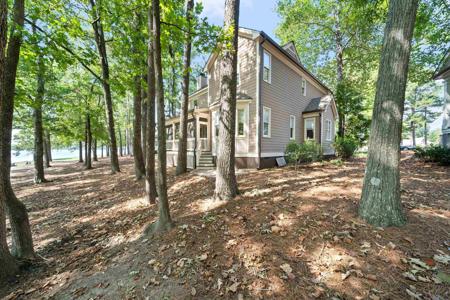 1041 GENEVA CIRCLE