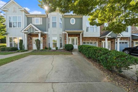 1061 REDBUD STREET