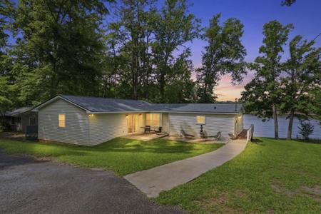 243 THOMAS DRIVE