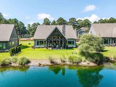 133 ARBORS LANE
