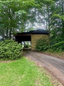 163 SE MAYS ROAD