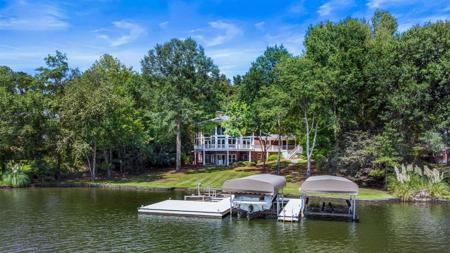 1131 FLEUR DE LAC LANE