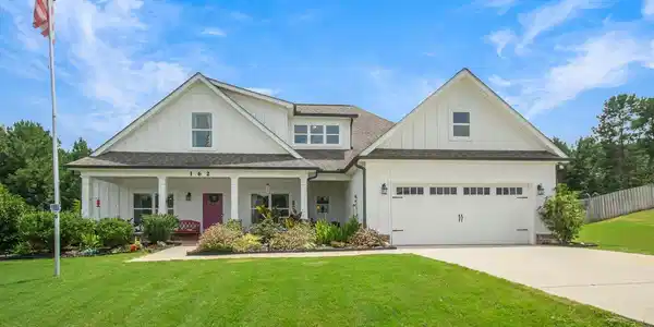 162 NW ALEXANDER LAKES DRIVE
