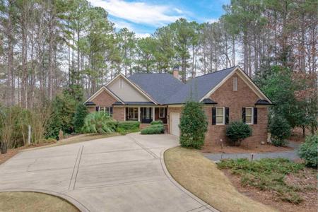 2701 PARROTTS POINTE ROAD