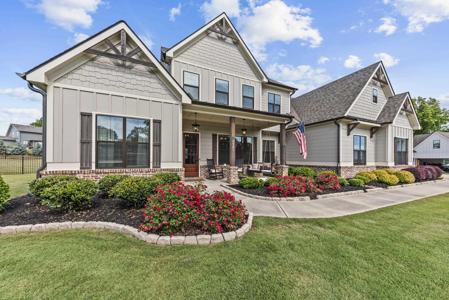 1101 SUNSET DRIVE
