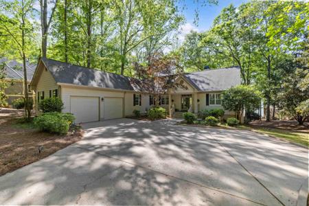 129 BARRINGTON HALL DRIVE