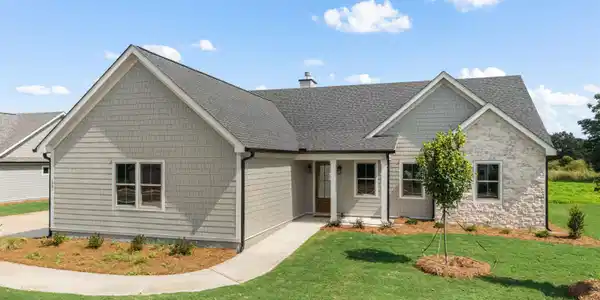 1091 MADISON HILLS DRIVE