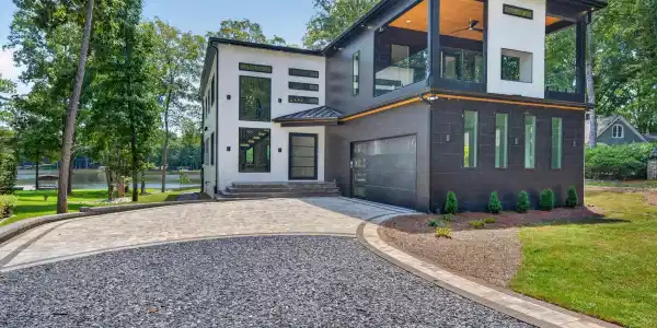 254 LOCH WAY