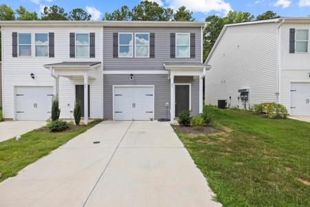271 OAKWOOD DRIVE