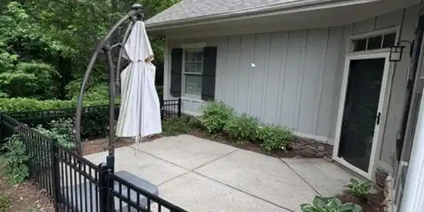 122 EDGEWOOD COURT