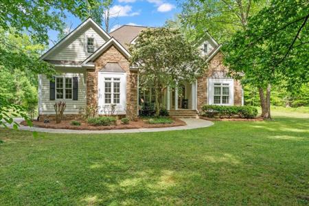 1731 INDIAN WOODS DRIVE