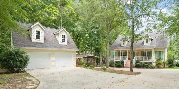 536 RIVERLAKE DRIVE