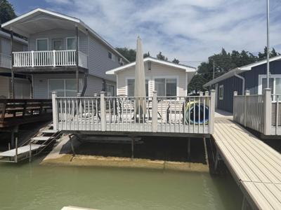 503 PRAIRIE LAKE RD #10A
