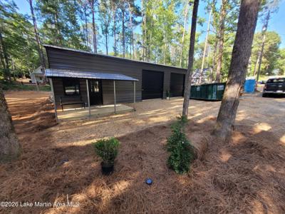 1044 Cove Dr