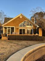 60 Shoreline Crt