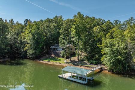 320 Quail Hollow Dr