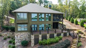 883 North Ridge