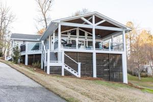 13 Carrie Marie Dr