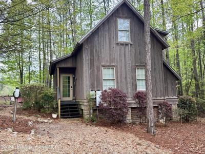 27 Falling Waters Dr