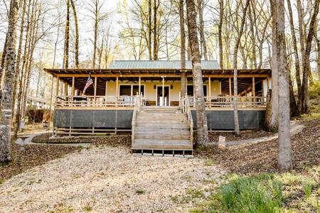 167 Waverly Ln