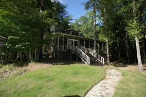 611 Lost Creek Trail