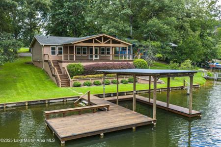 1007 Lakeshore