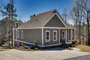 45 4th Ave
