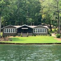 80 Ashley Ln