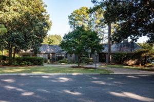 1245 Willow Way East