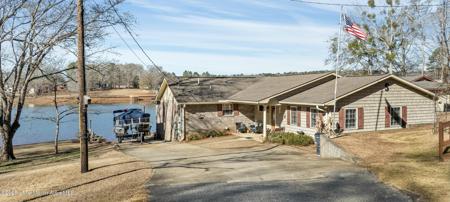 663 Winding Rd